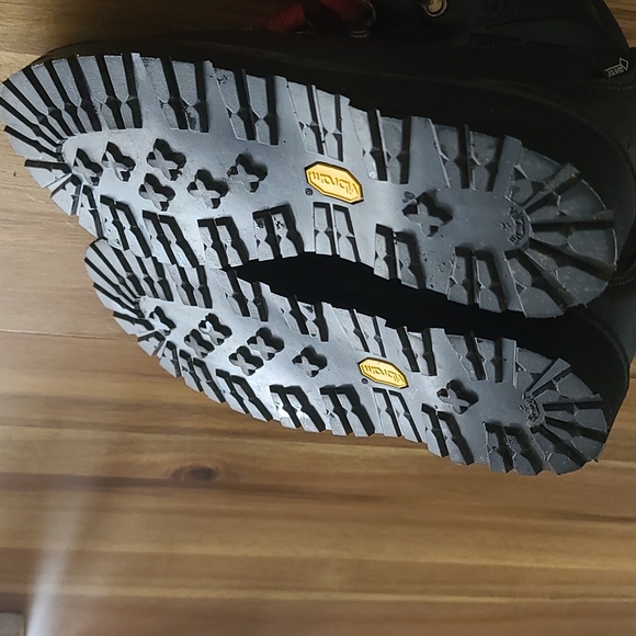 Good condition (read description) - Picture 12 of 13